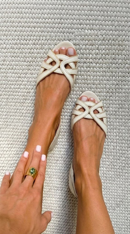 Camilla | Elegancia Dorada de Verano