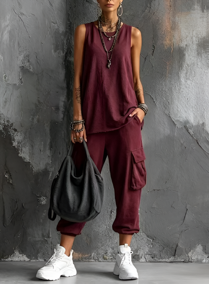 Completo donna casual con top senza maniche e pantaloni cargo